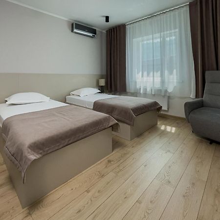 Vip Hotel Izmaïl Extérieur photo