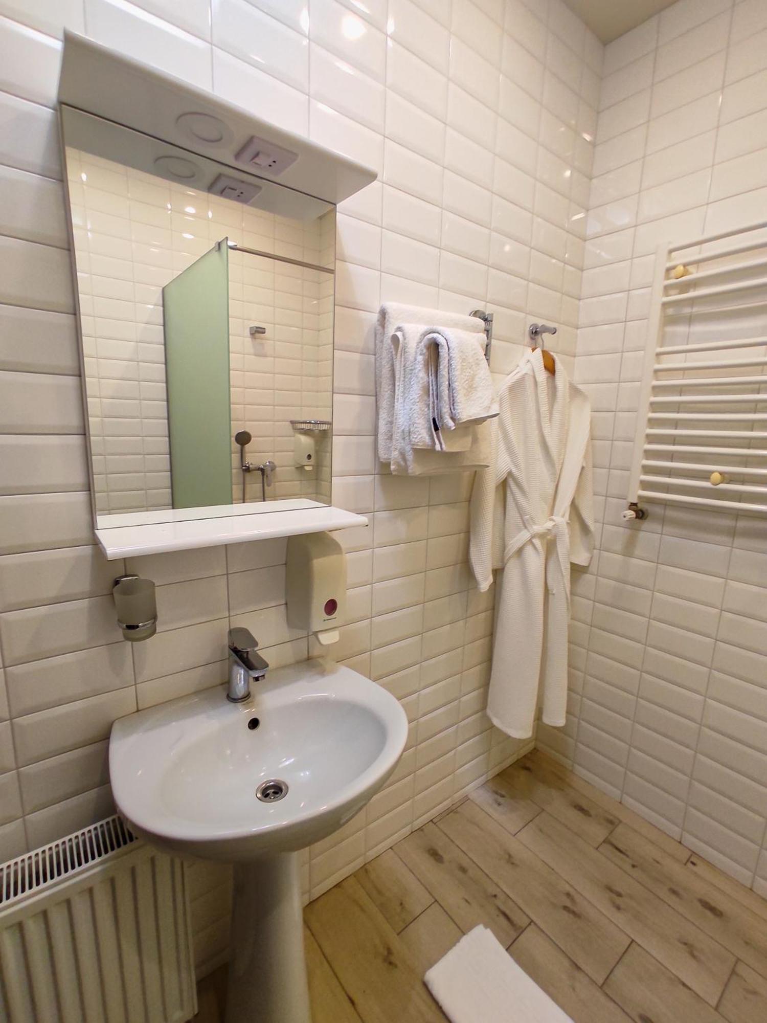 Vip Hotel Izmaïl Extérieur photo