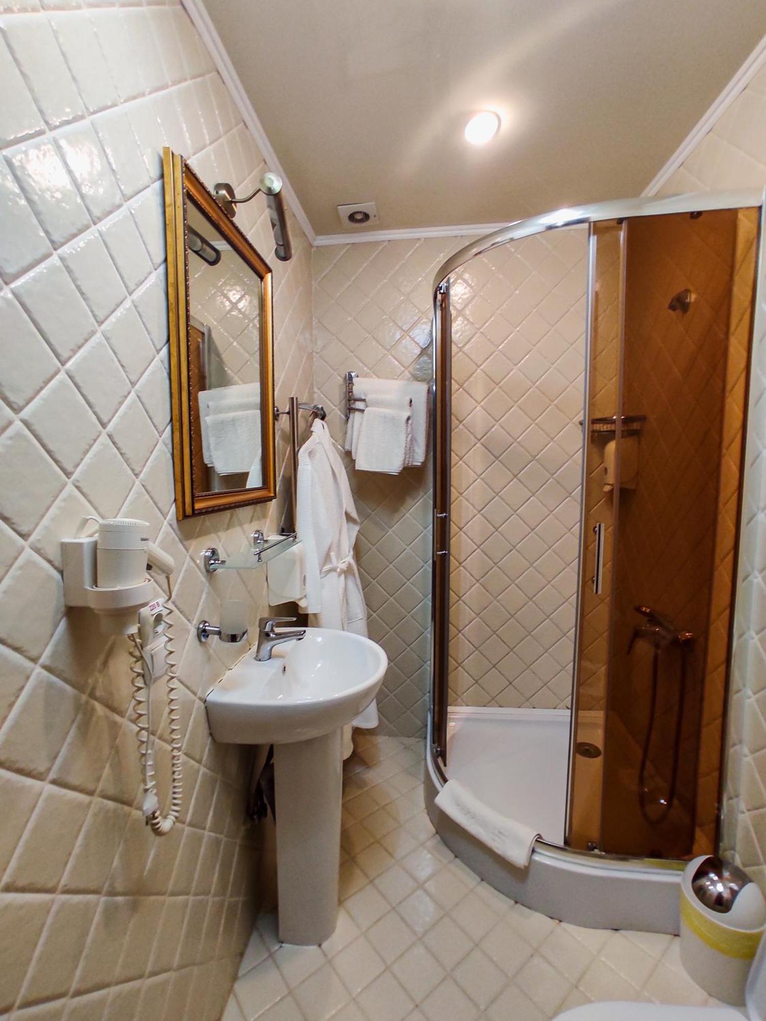 Vip Hotel Izmaïl Extérieur photo